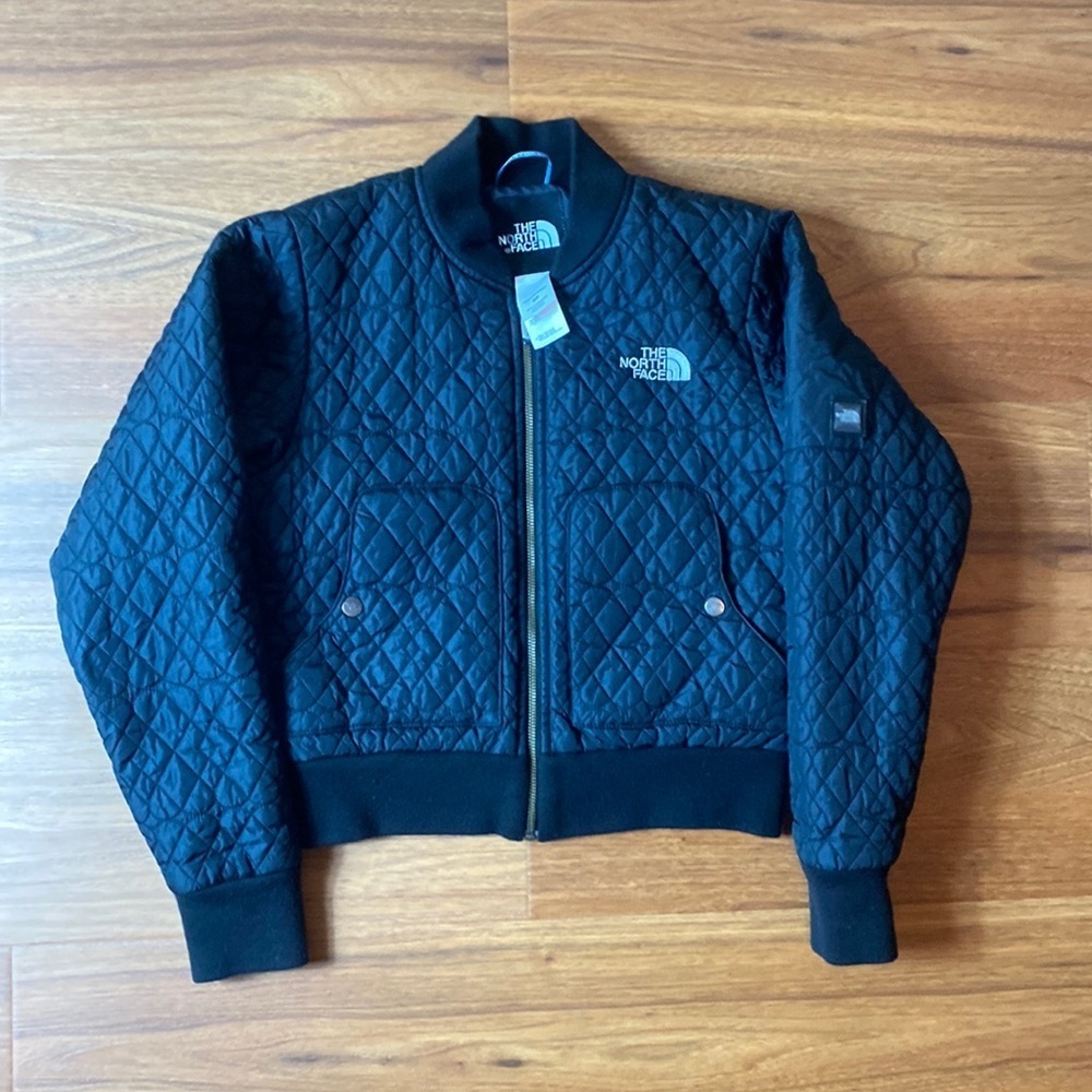 The North Face women’s small black zip up jacket